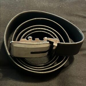 Soponder 52/1450 Black Leather Belt with Silver Buckle